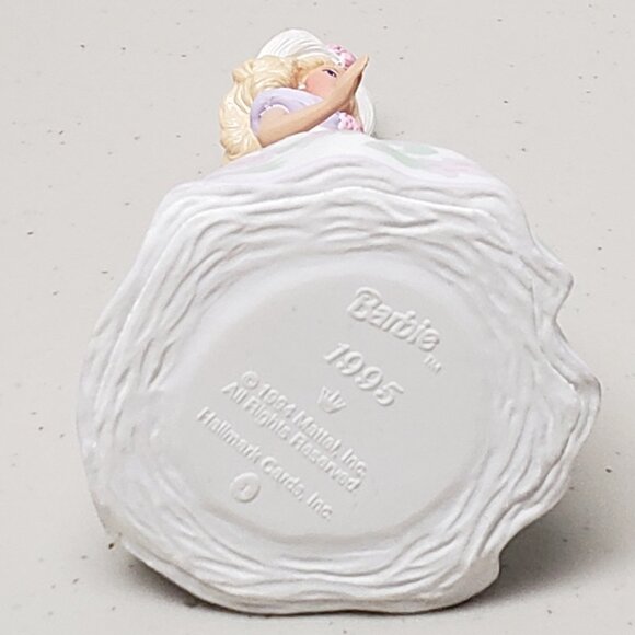 Barbie Springtime 1995 Hallmark Ornament - Picture 8 of 8